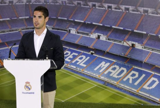 C罗在媒体评选的明年世界杯百大中高居第25！梅西仅第八！（媒体评选明年世界杯百大球星：C罗第25，梅西仅第8）