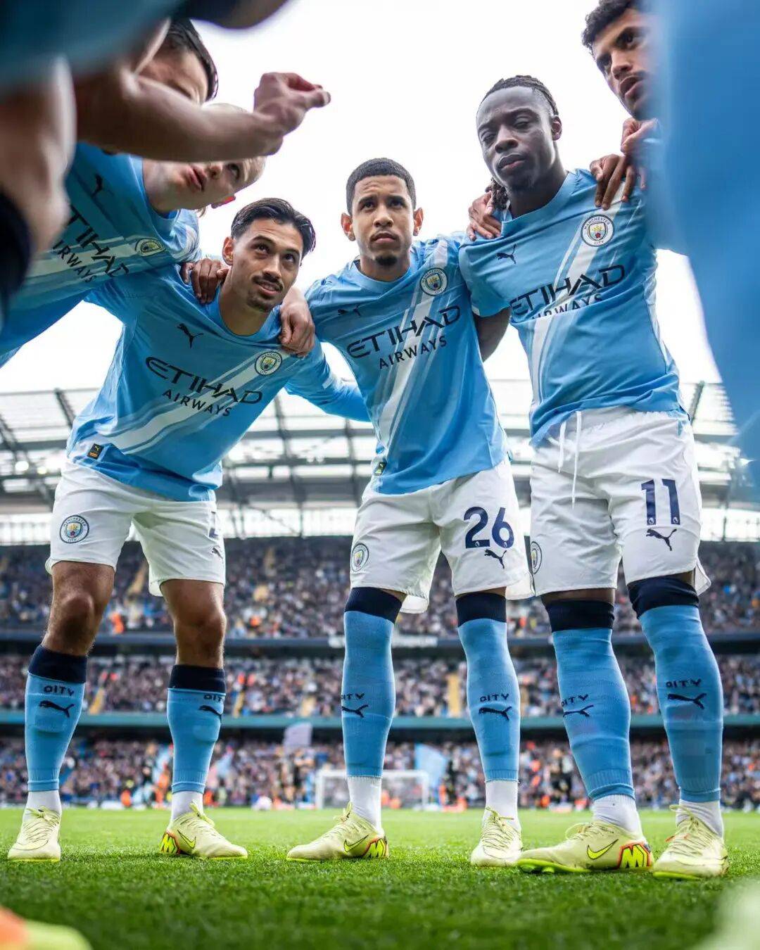 热火140-123大胜快船送其五连败 伦纳德36分哈登11分难救主（热火140-123击溃快船送其五连败 伦纳德36分、哈登11分仍难改败局）