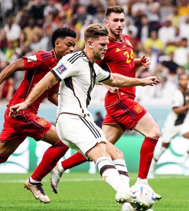 华夏幸福旧将许小龙：金元时代单场三、五百万的奖金很常见（前华夏幸福球员许小龙：金元足球时期单场奖金三五百万并不稀奇）