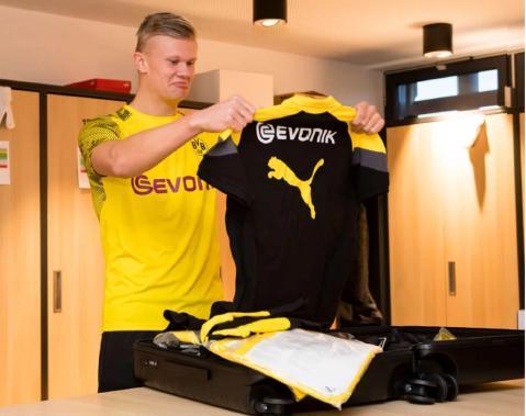 齐沃：我认为点球判罚有点太草率，这种情况VAR应更谨慎（齐沃：这次点球判罚过于草率，类似情况VAR应更谨慎）