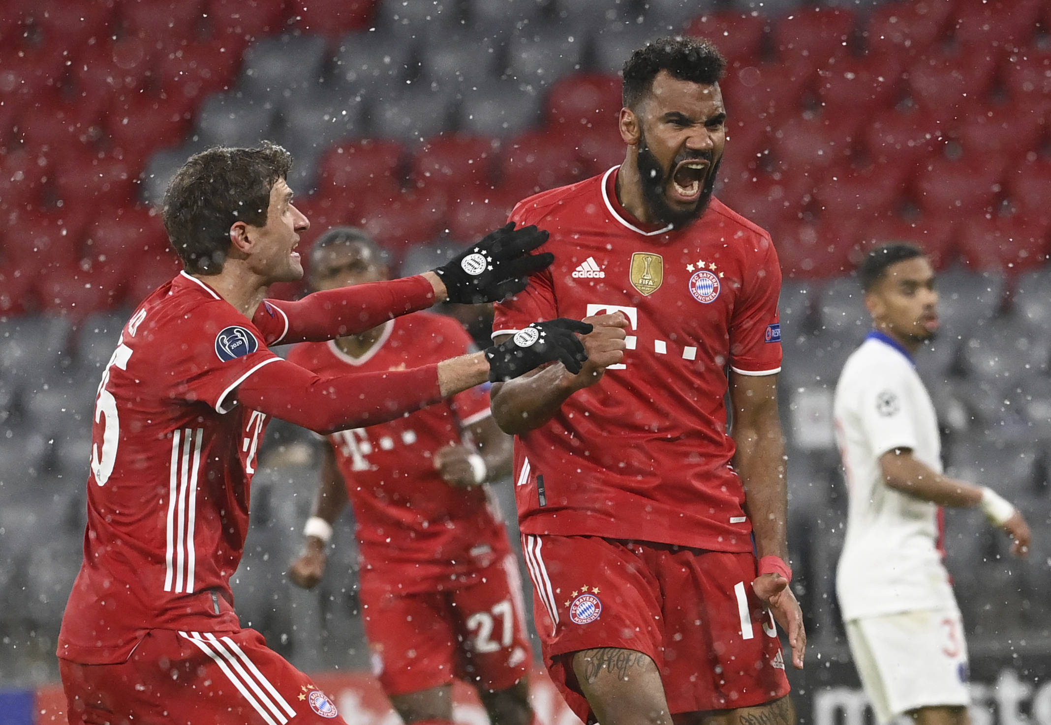 卢指导：哈登和伦纳德正全力投入扭转颓势，前者知道如何打球（卢指导：哈登与伦纳德全力以赴扭转颓势，哈登很清楚该怎么打）