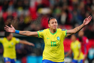 半场战报：国安2-0梅州，法比奥梅开二度（半场快讯：国安2-0领先梅州，法比奥独中两元）