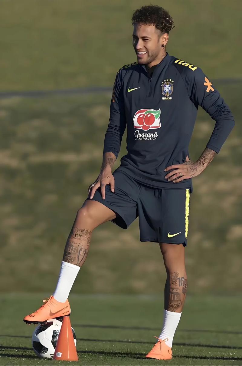 意媒：米兰希望魔笛能帮助推动卢宁加盟，皇马估价2500万欧（意媒：米兰盼魔笛出面助推卢宁加盟，皇马标价2500万欧）